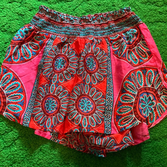 Green Dragon boho Shorts - Picture 5 of 7